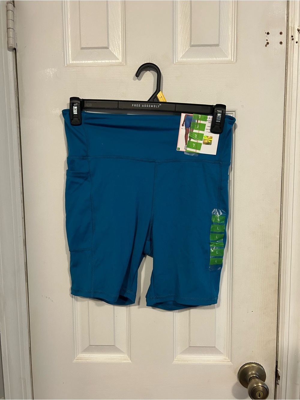 NWT Danskin Teal Mid-Rise Performance Bike Shorts